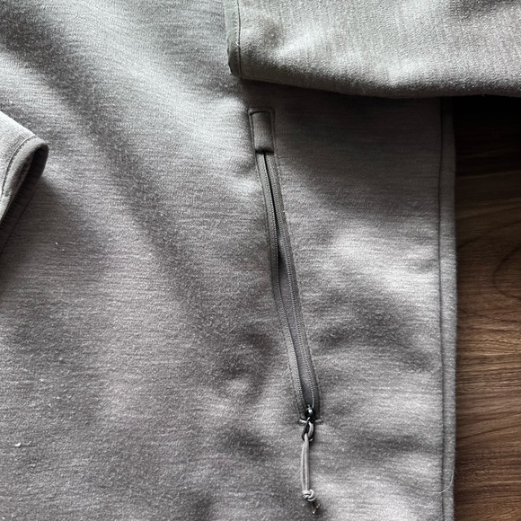 North face quarter button - Picture 2 of 4